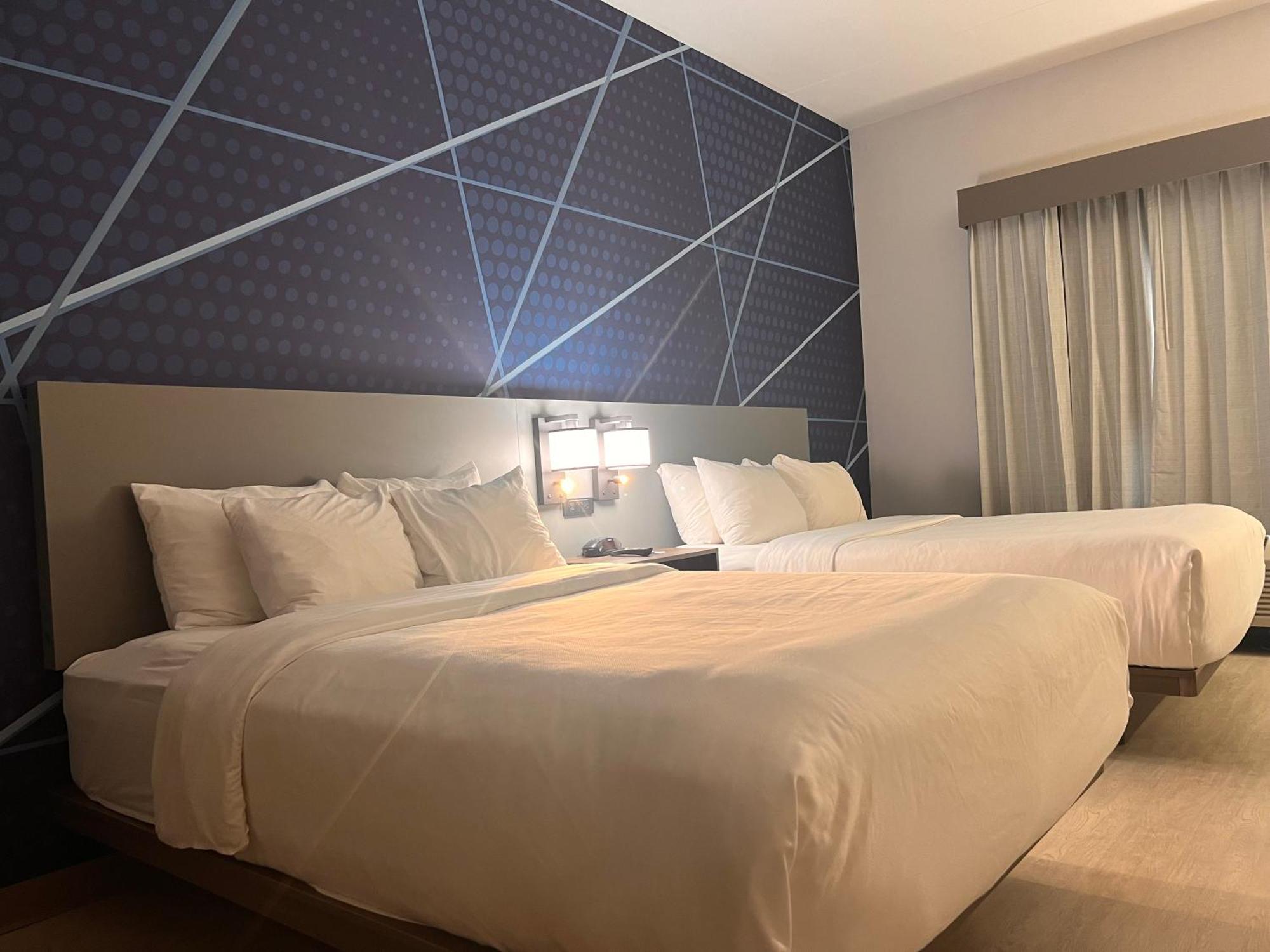 Comfort Suites Louisville Airport Exteriör bild