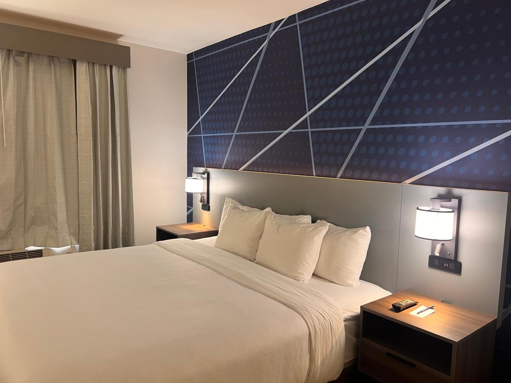 Comfort Suites Louisville Airport Exteriör bild