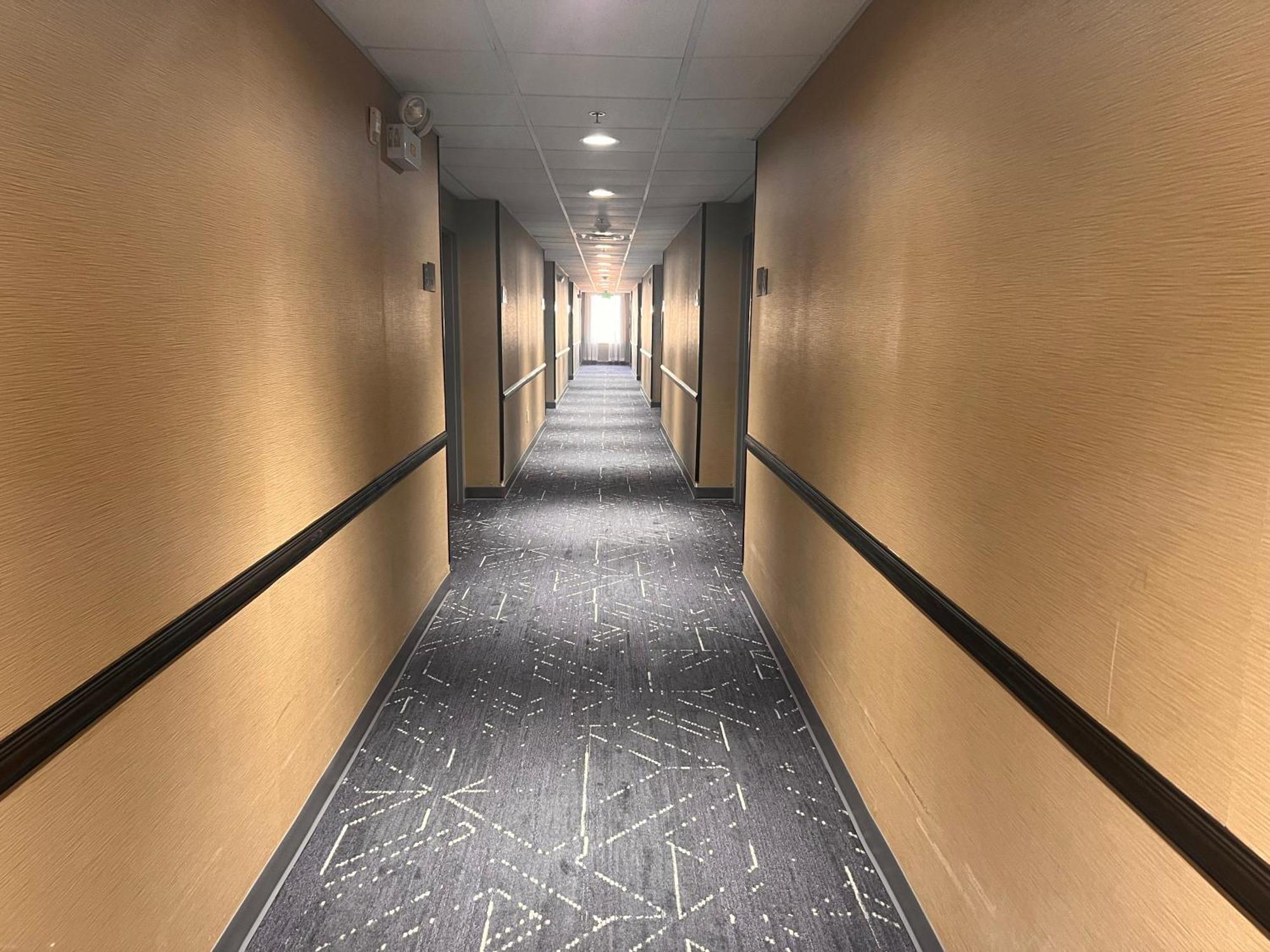 Comfort Suites Louisville Airport Exteriör bild