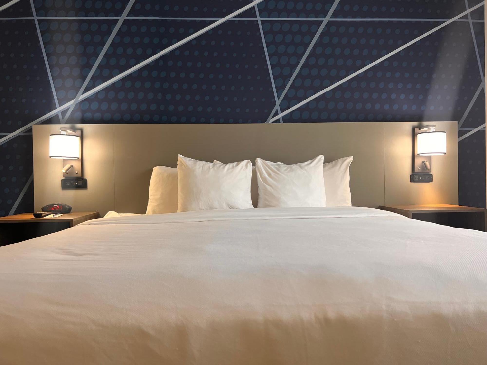 Comfort Suites Louisville Airport Exteriör bild