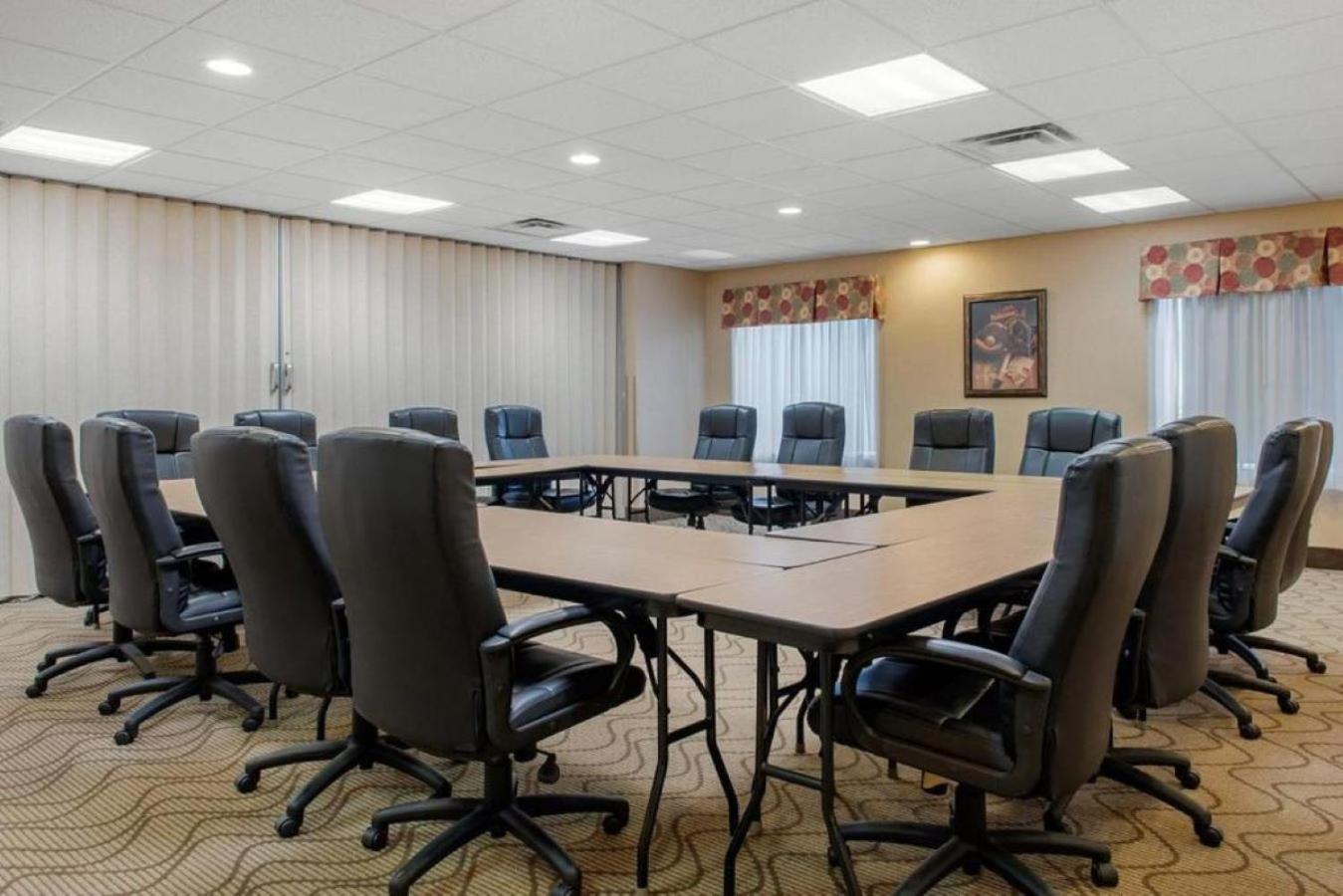 Comfort Suites Louisville Airport Exteriör bild