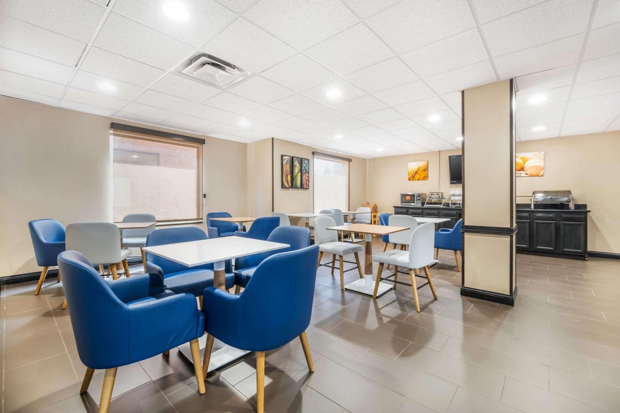 Comfort Suites Louisville Airport Exteriör bild