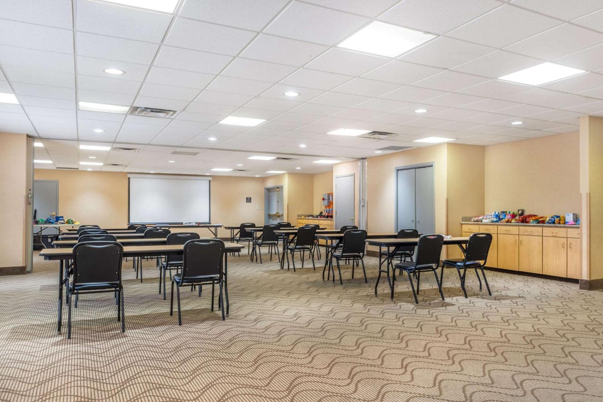 Comfort Suites Louisville Airport Exteriör bild